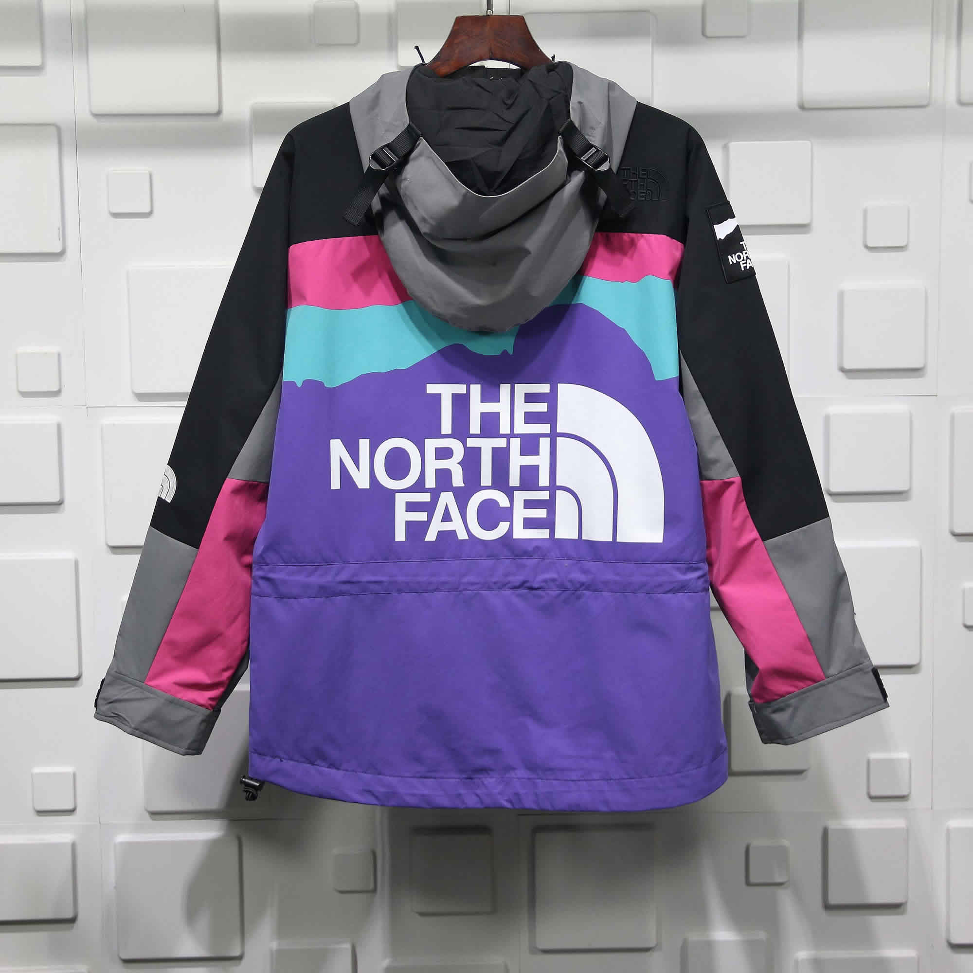 The North Face Invincible Vol 2 Mountain Light Jacket 2 - www.kickbulk.cc