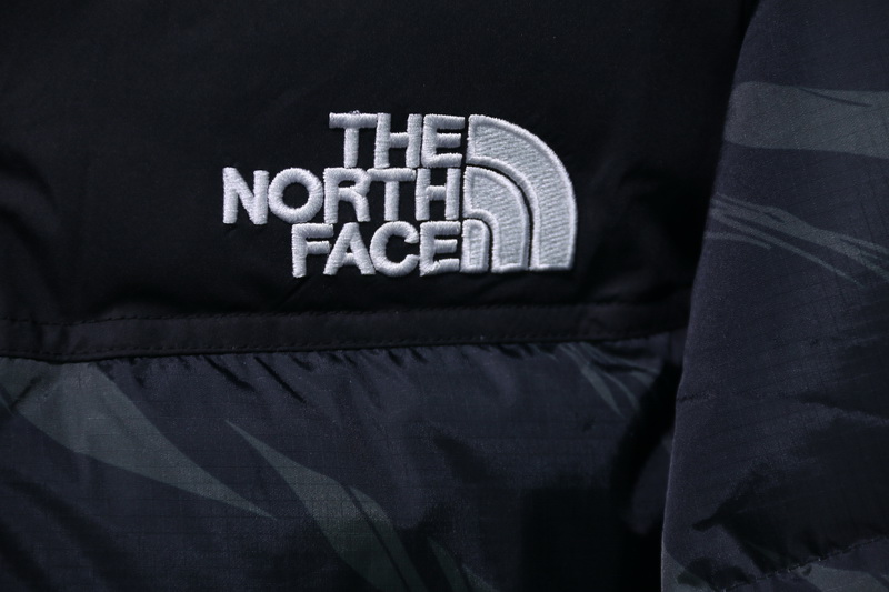 The North Face Zebra Logo Pattern Down Jacket 26 - www.kickbulk.cc