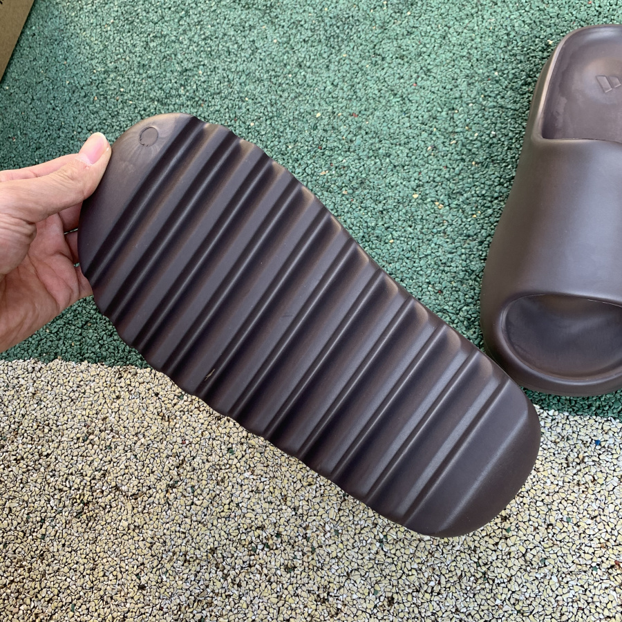 Adidas Yeezy Slide Dark Brown 1 - www.kickbulk.cc