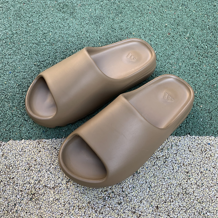 Adidas Yeezy Slide Light Brown 1 - www.kickbulk.cc