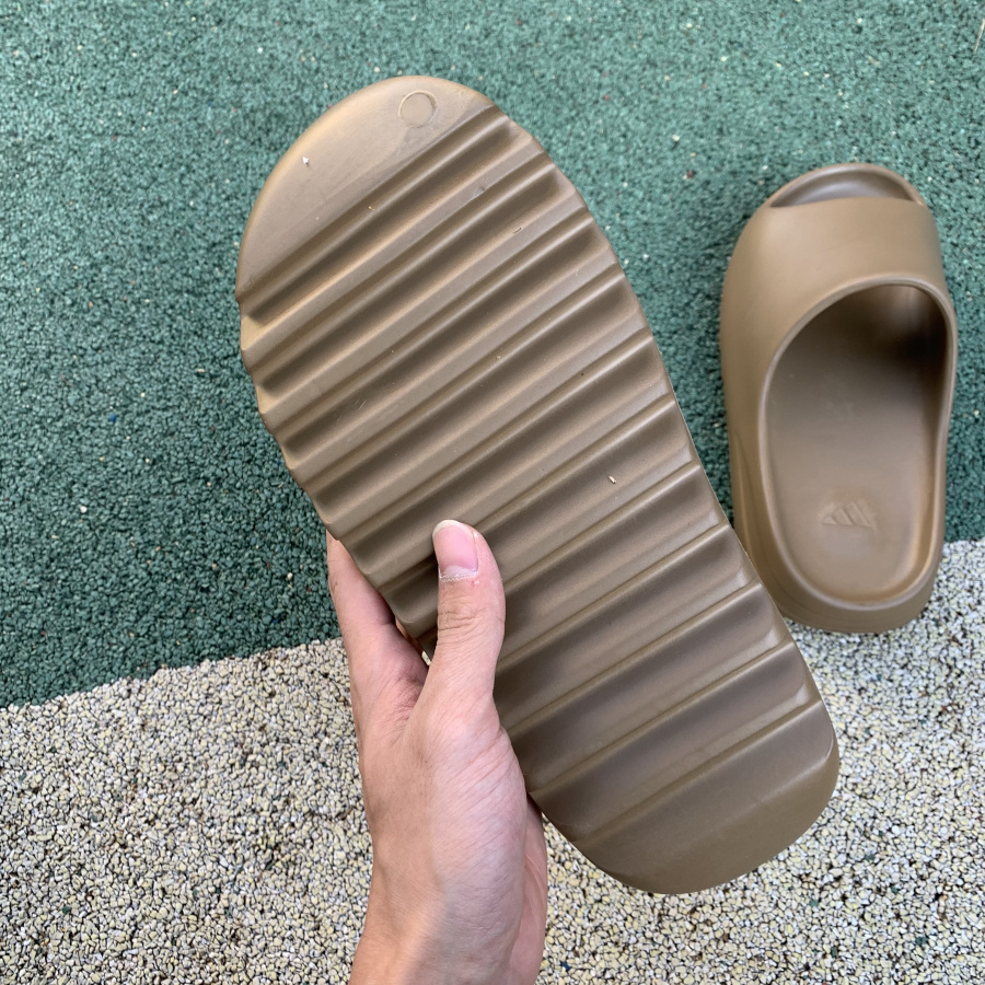 Adidas Yeezy Slide Light Brown 5 - www.kickbulk.cc