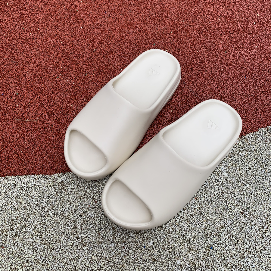 Adidas Yeezy Slide White_1 - www.kickbulk.cc