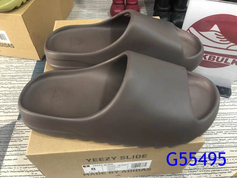 Yeezy Slide G55495 Soot 2 - www.kickbulk.cc