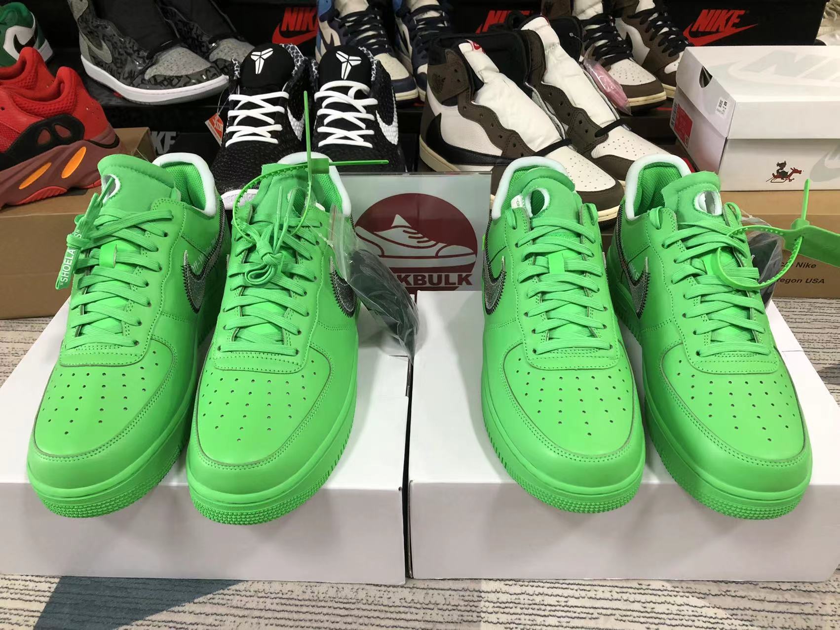 Off-White x Nike Air Force 1 Low Light Green Spark DX1419-300