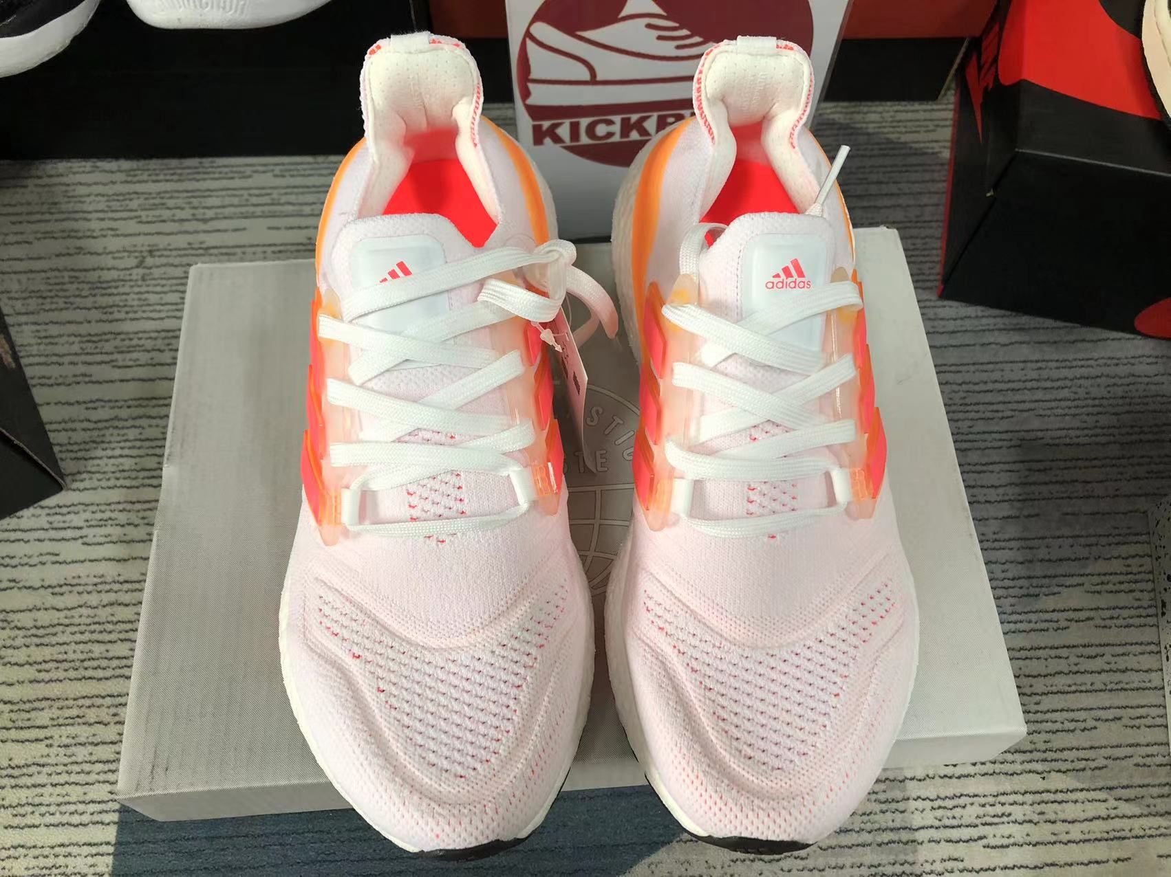 Adidas ULTRABOOST WMNS 'WHITE FLASH ORANGE' 2022 GX5595 Kickbulk ...